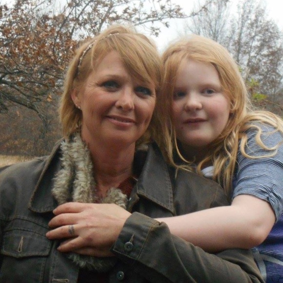 Meet your Posher, Kristi - Picture 2 of 8